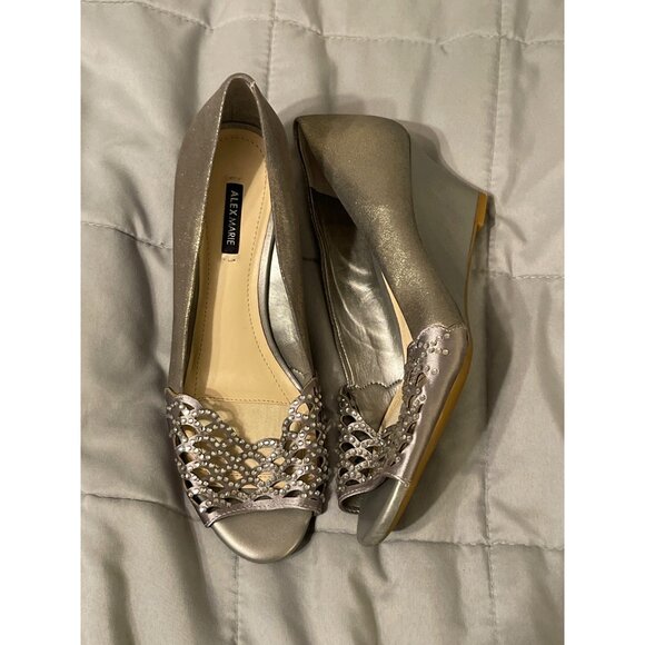 Alex Marie Silver Peep-Toe Wedge Shoes With Rhinestones 6.5M - Picture 3 of 8